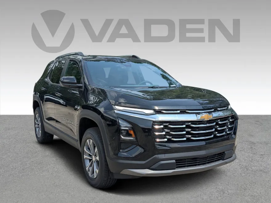 2025 Chevrolet Equinox LT photo 1