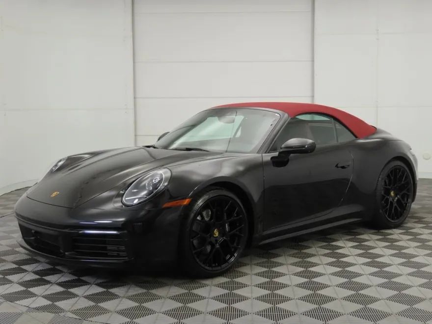 2022 Porsche 911 Cabriolet photo 1