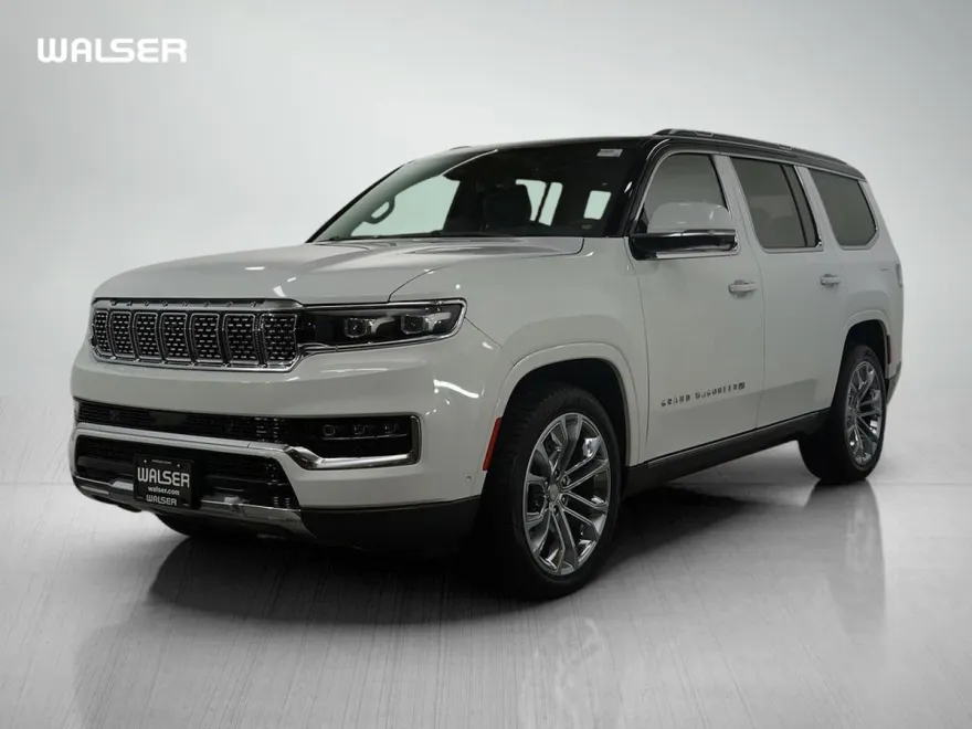 2022 Jeep Grand Wagoneer II photo 1