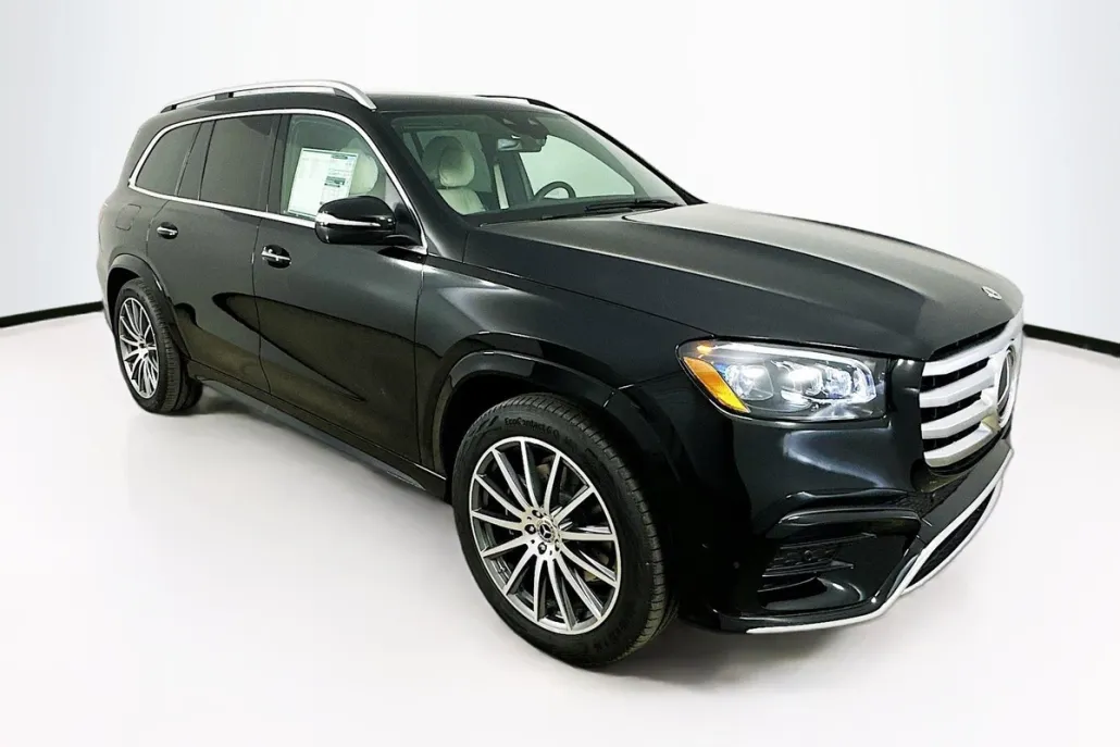 2025 Mercedes Benz GLS 450 4MATIC photo 1