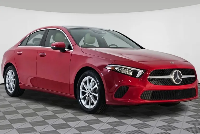 2020 Mercedes Benz A 220 4MATIC photo 1