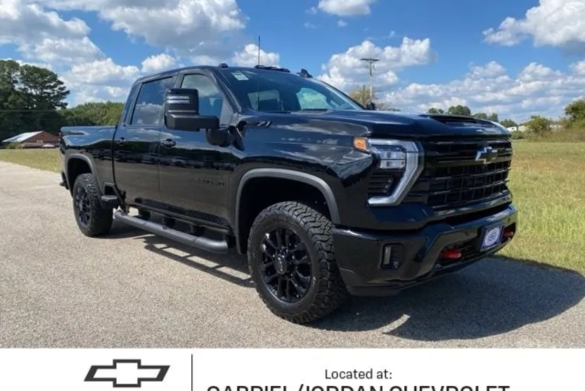 2026 Chevrolet Silverado 2500HD LTZ photo 1
