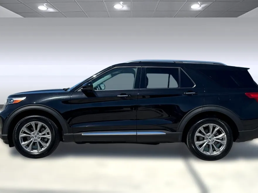 2024 Ford Explorer Limited photo 1