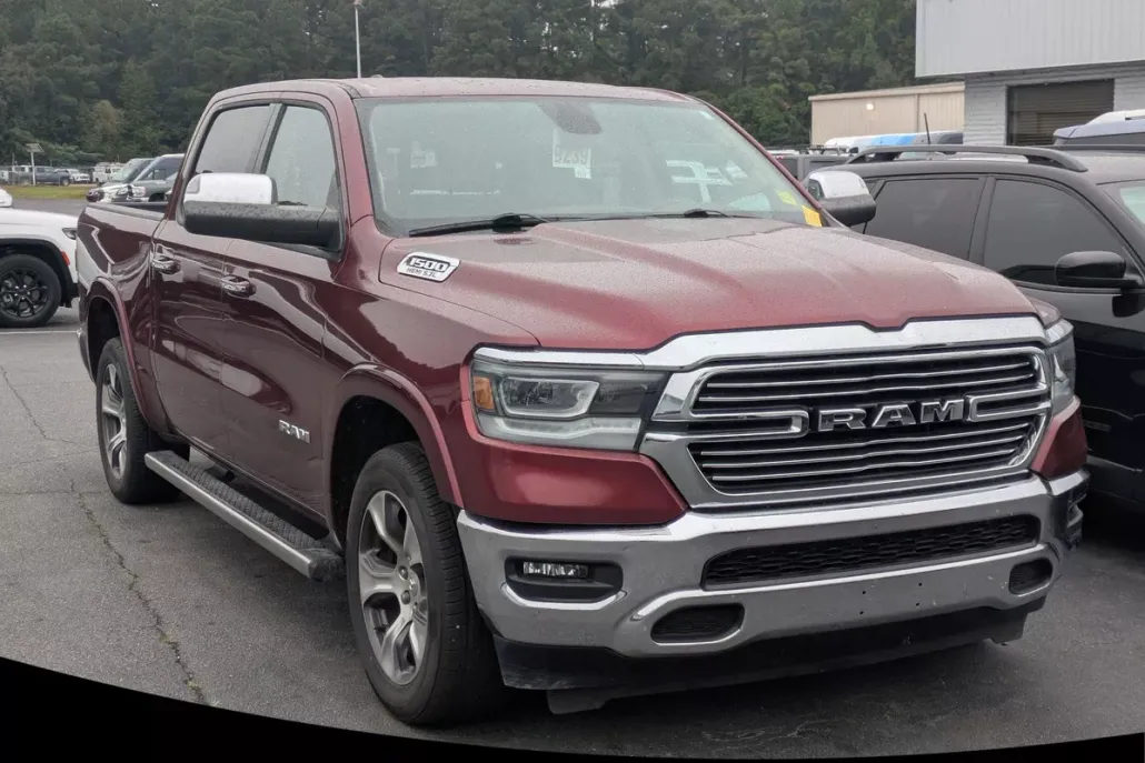 2019 Ram 1500 Laramie photo 1