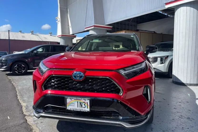 2023 Toyota RAV4 Prime XSE photo 1
