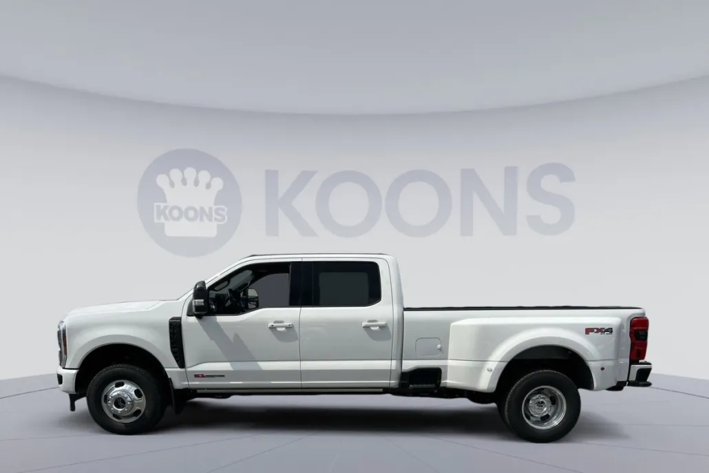 2025 Ford F-350 photo 1