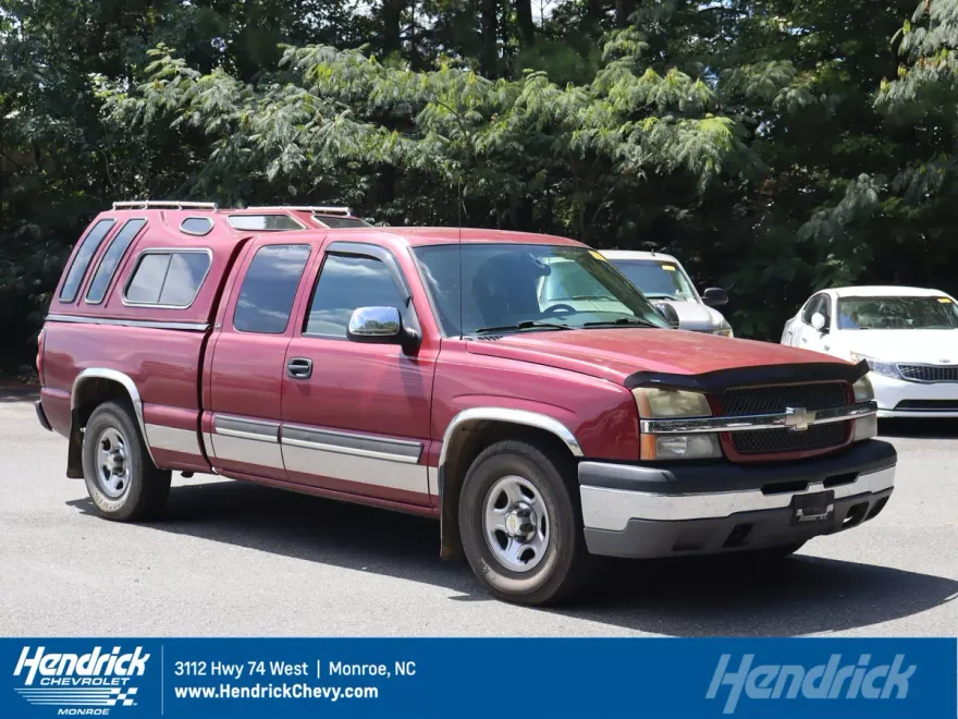 2004 Chevrolet Silverado 1500 LS photo 1