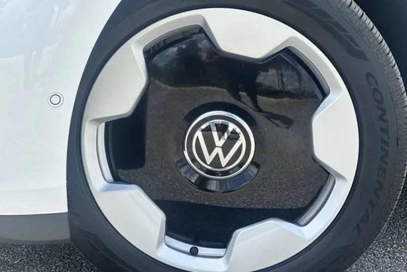 2025 Volkswagen ID. Buzz Pro S photo 1