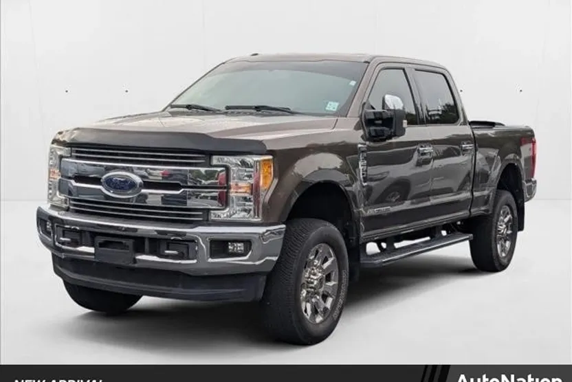 2017 Ford F-250 Lariat photo 1