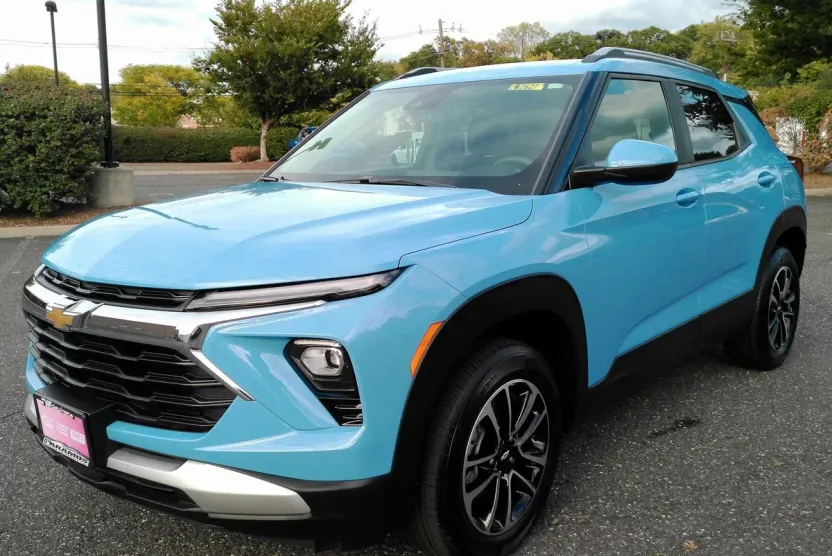 2024 Chevrolet Trailblazer LT photo 1