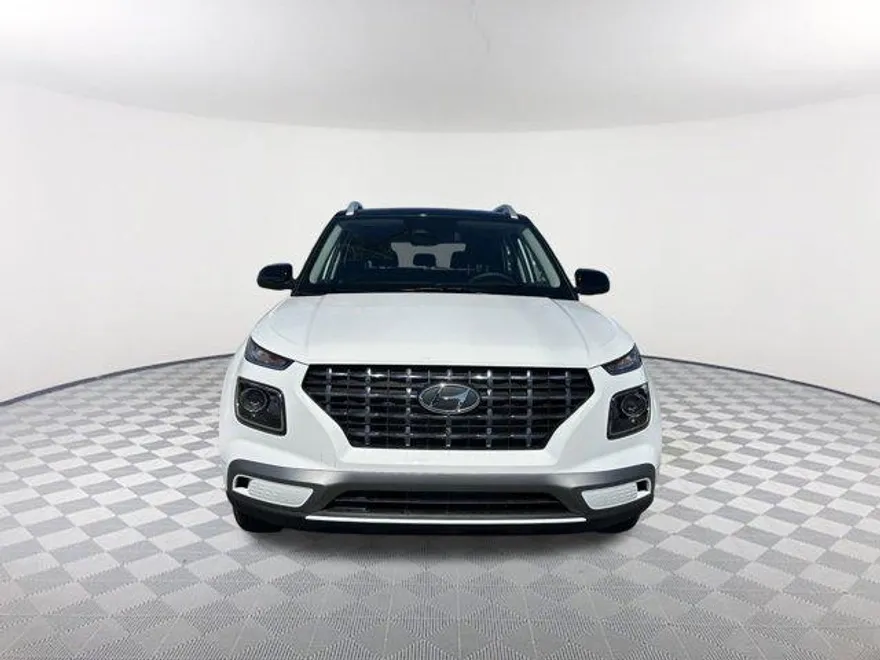 2026 Hyundai Venue SEL photo 1