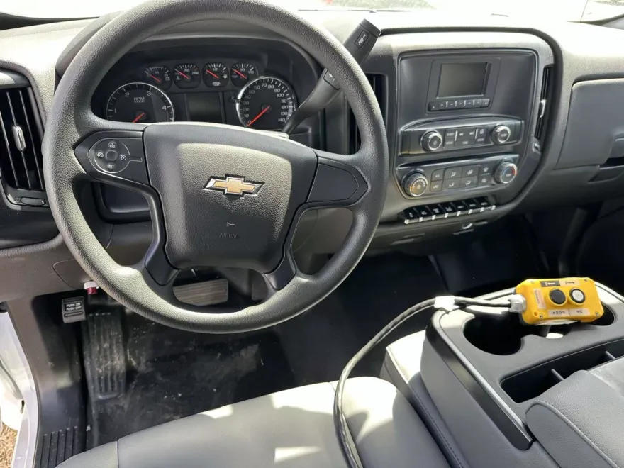 2023 Chevrolet Silverado 5500HD Work Truck photo 1