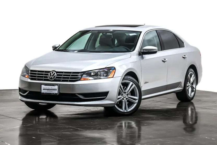 2015 Volkswagen Passat SE photo 1
