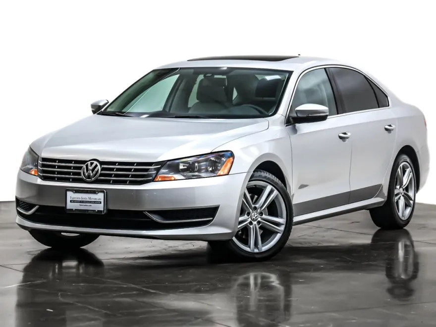 2015 Volkswagen Passat SE photo 1