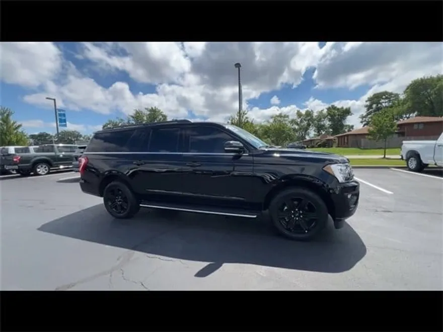 2021 Ford Expedition XLT MAX photo 1