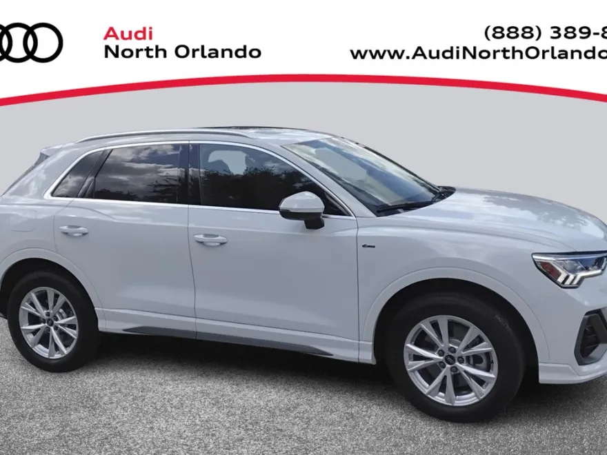 2024 Audi Q3 S line Premium Plus photo 1