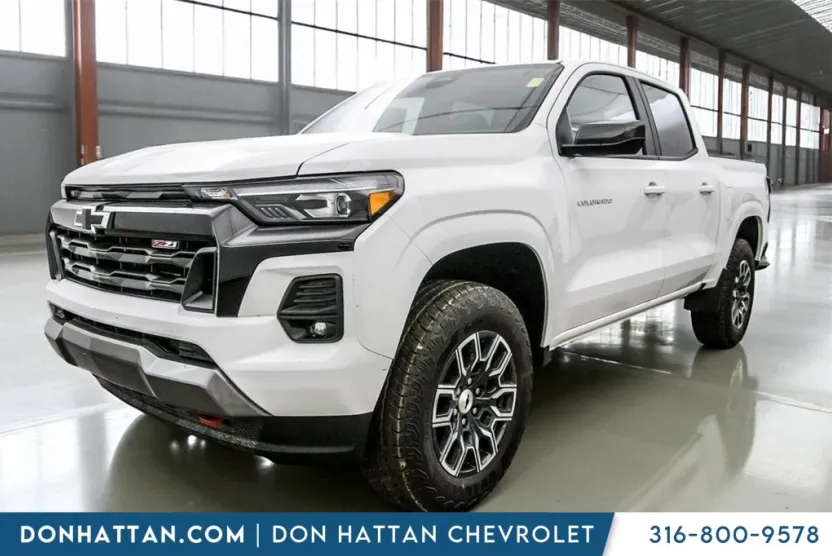 2025 Chevrolet Colorado Z71 photo 1