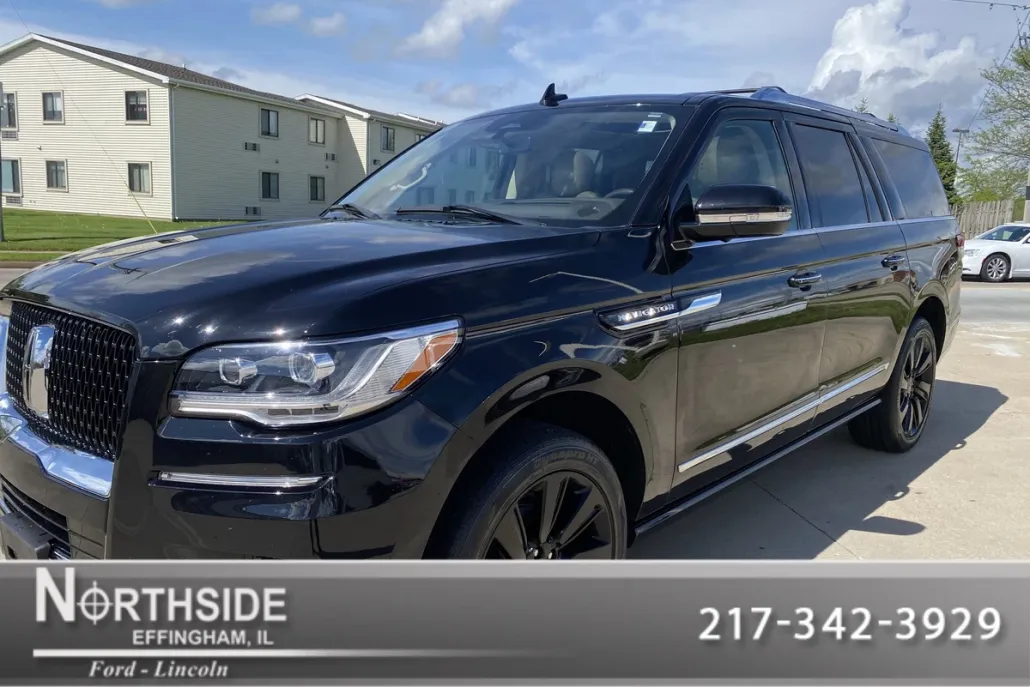 2023 Lincoln Navigator L Reserve photo 1
