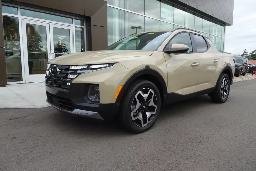 2024 Hyundai Santa Cruz Limited photo 1