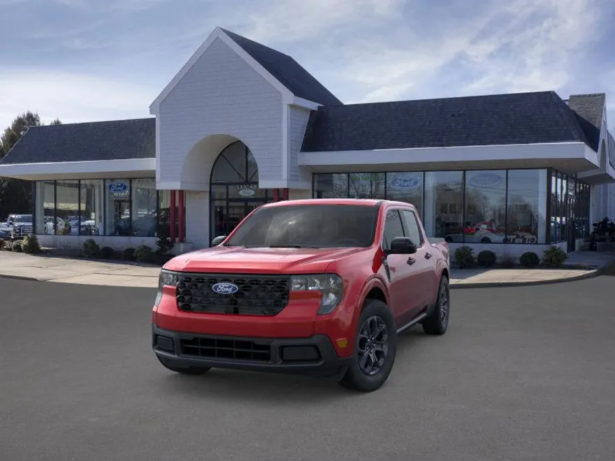 2025 Ford Maverick XLT photo 1