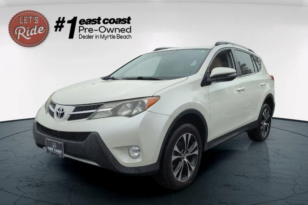 2015 Toyota RAV4 Limited photo 1