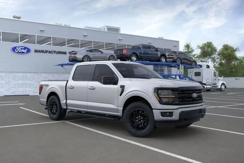 2025 Ford F-150 XLT photo 1