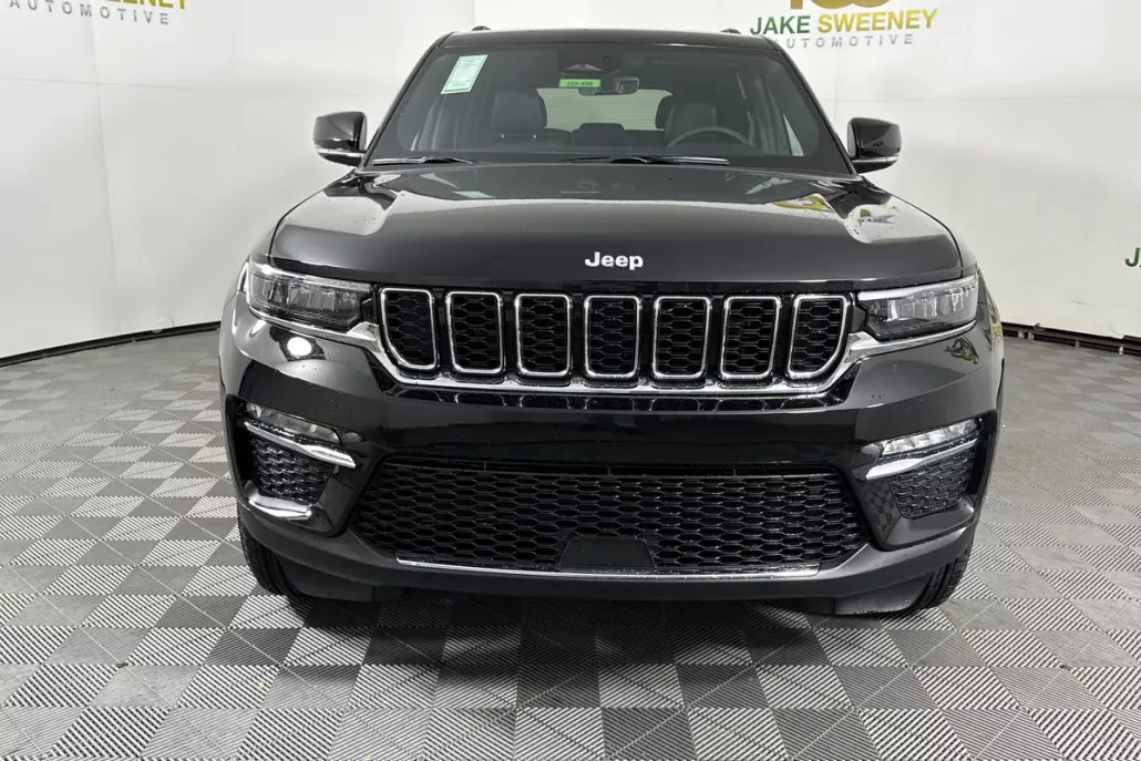 2025 Jeep Grand Cherokee Limited photo 1