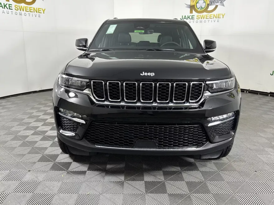 2025 Jeep Grand Cherokee Limited photo 1