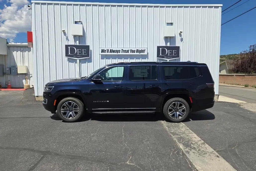 2025 Jeep Wagoneer L Base photo 1