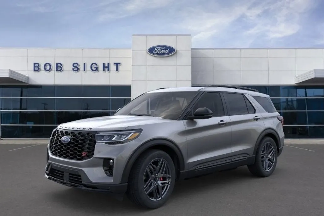2025 Ford Explorer ST photo 1