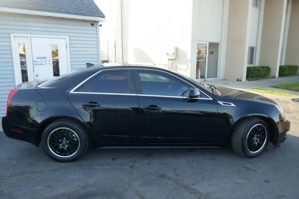 2011 Cadillac CTS Base photo 1