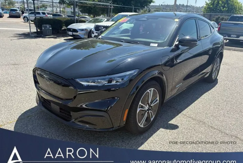2023 Ford Mustang Mach-E Premium photo 1