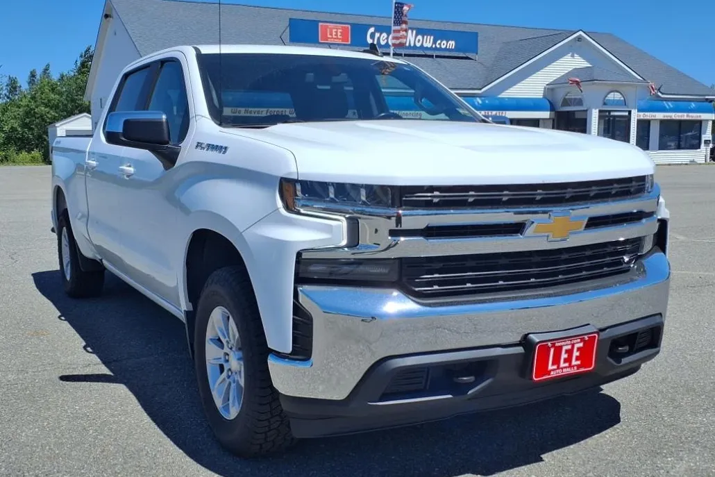 2021 Chevrolet Silverado 1500 LT photo 1