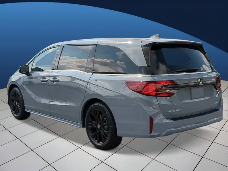 2026 Honda Odyssey photo 1