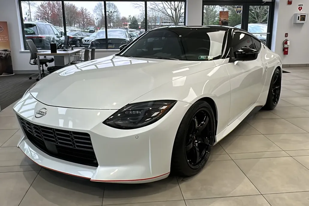 2023 Nissan Z Performance photo 1