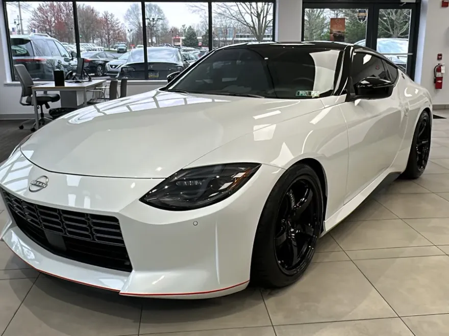 2023 Nissan Z Performance photo 1