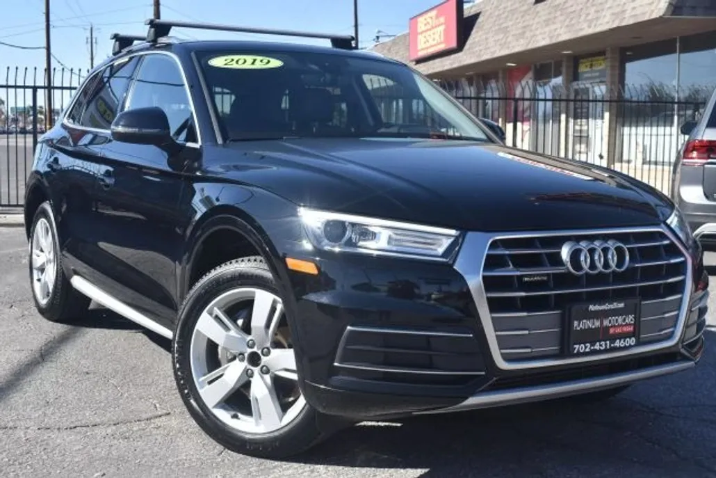 2019 Audi Q5 Premium photo 1