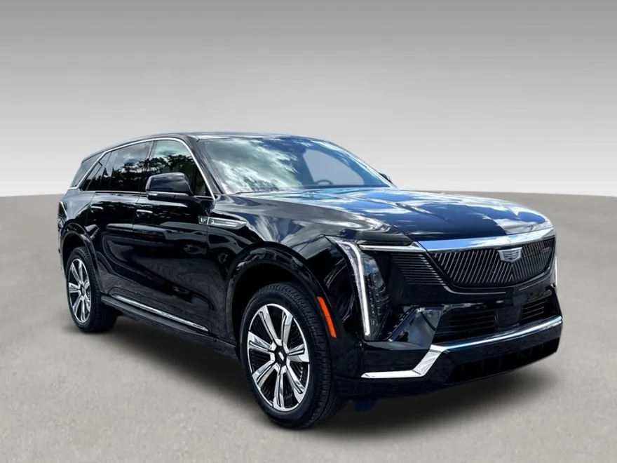 2025 Cadillac Escalade IQ Luxury photo 1