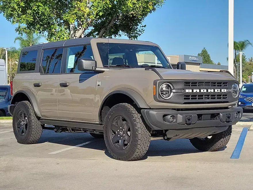 2025 Ford Bronco Big Bend photo 1