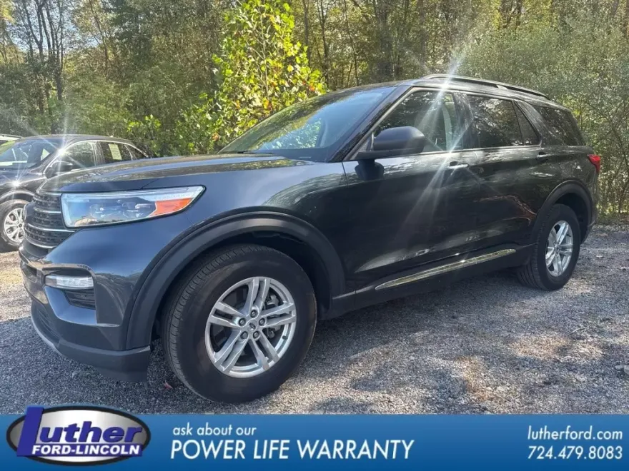 2023 Ford Explorer XLT photo 1