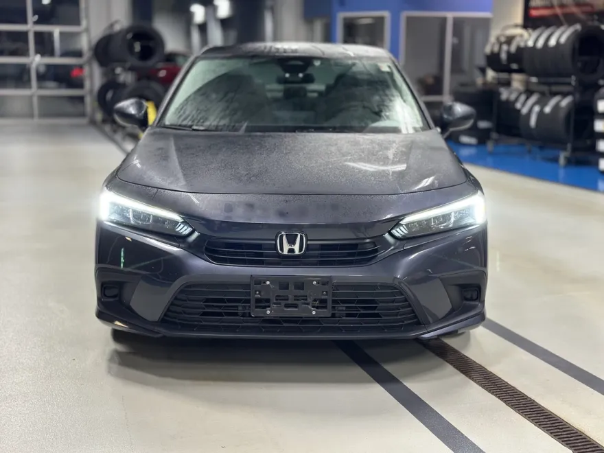 2022 Honda Civic LX photo 1
