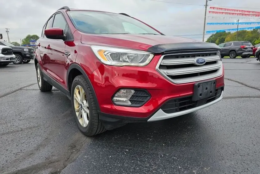 2018 Ford Escape SEL photo 1