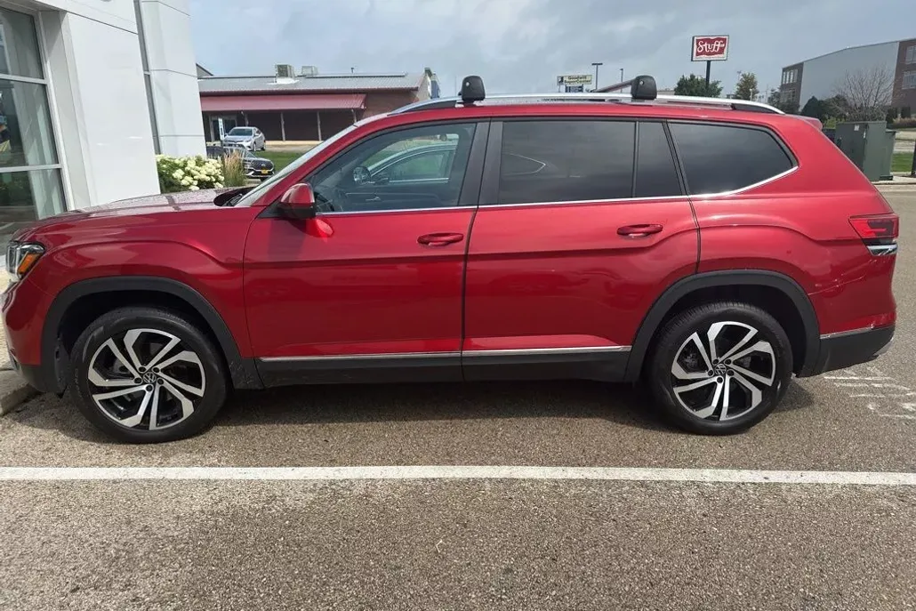2023 Volkswagen Atlas V6 SEL photo 1