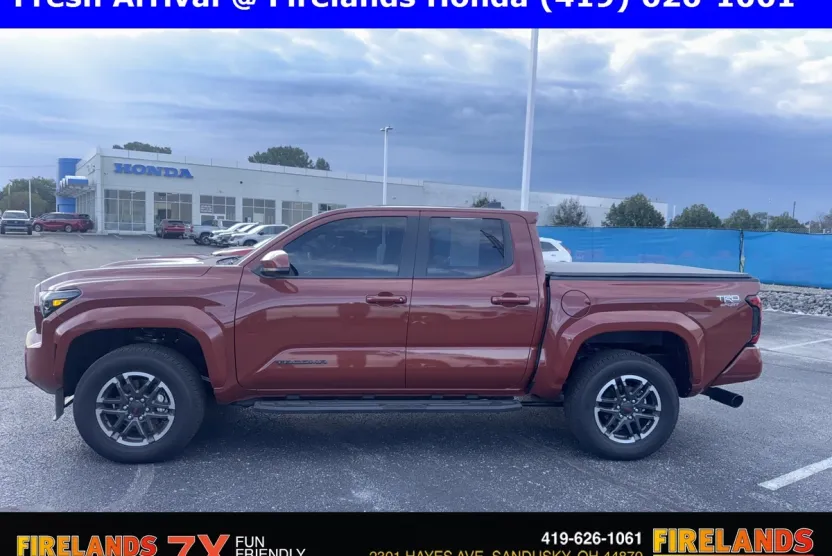 2025 Toyota Tacoma TRD Sport photo 1