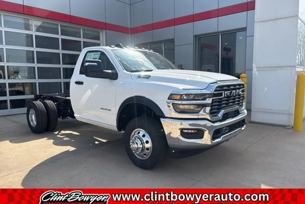2025 Ram 3500 Tradesman photo 1