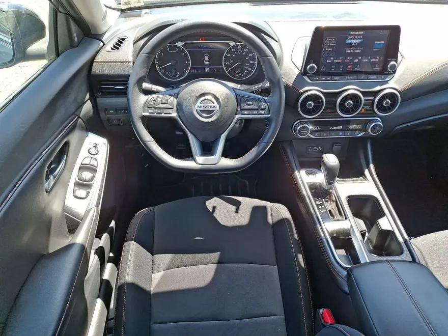 2021 Nissan Sentra SR photo 1