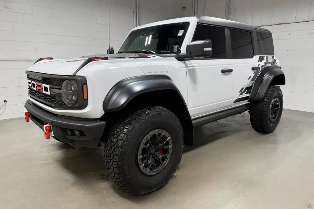 2023 Ford Bronco Raptor photo 1
