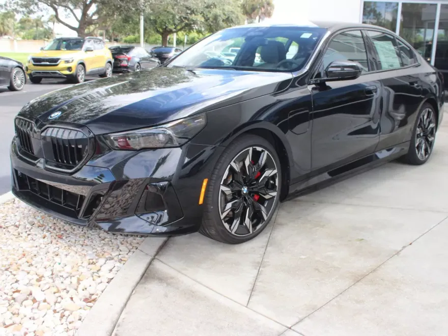 2026 Bmw 550e xDrive photo 1