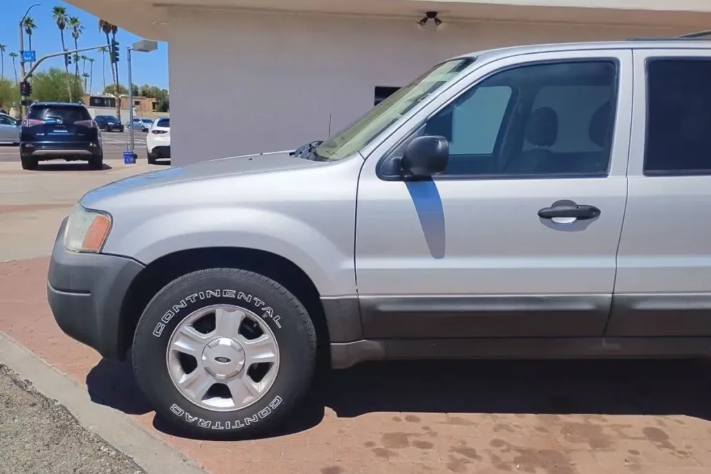 2003 Ford Escape XLT Sport photo 1