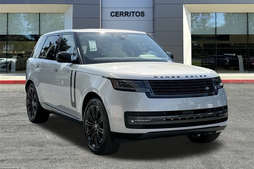 2025 Land Rover Range Rover SE photo 1
